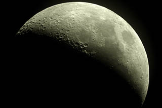 lunar_140405_1.jpg (10817 bytes)