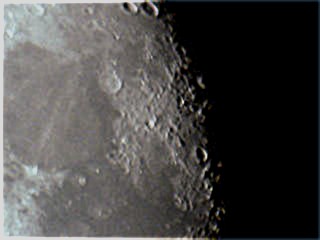 moon2.jpg (10231 bytes)