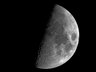 moon_041219_s.jpg (30152 bytes)